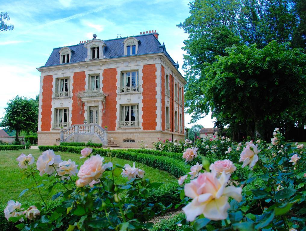ชาโต เดอ ลา แช Hotel Saint-Christophe-en-Brionnais ภายนอก รูปภาพ